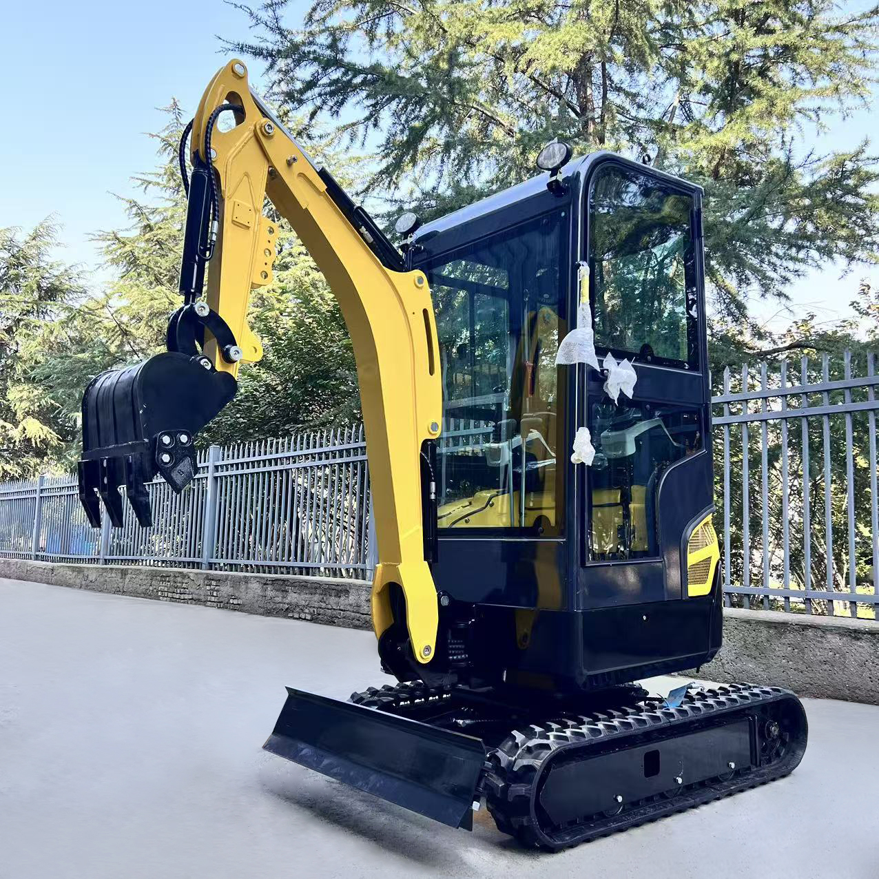 ME-17 Mini Excavator
