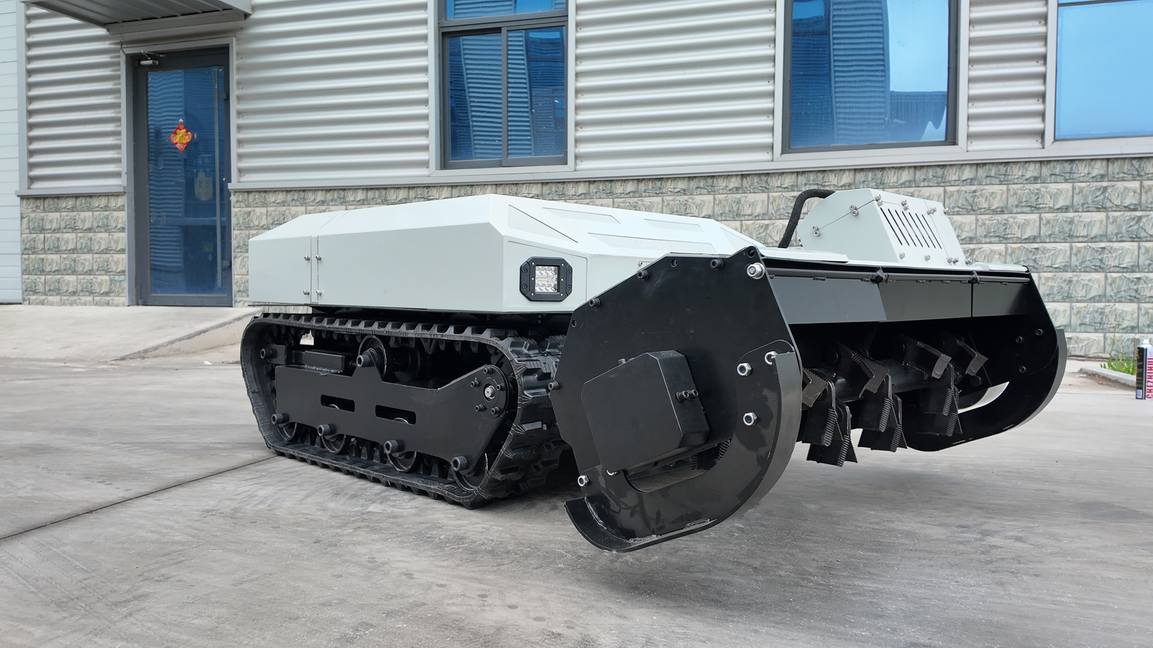 Electric 100cm Remote Mower (22°)